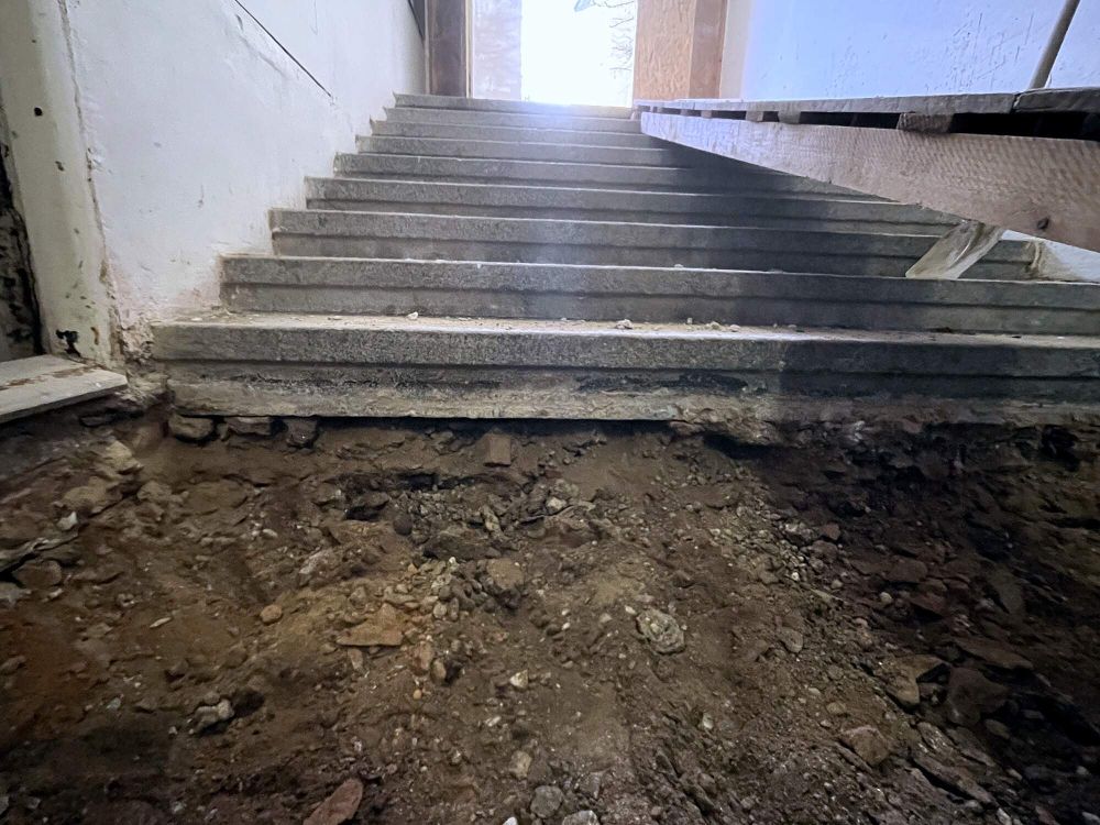 Oprava Komensk�ho s�n�