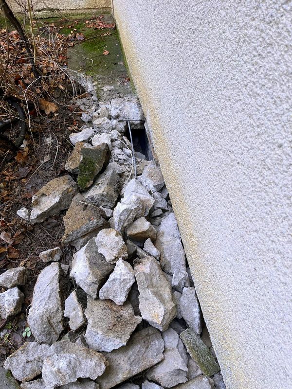 Oprava Komensk�ho s�n�