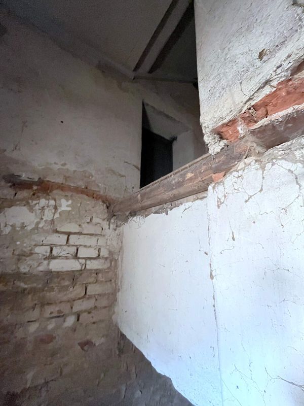 Oprava Komensk�ho s�n�