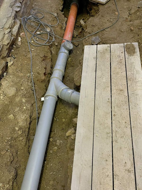 Oprava Komensk�ho s�n�