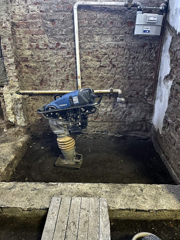 Oprava Komensk�ho s�n�