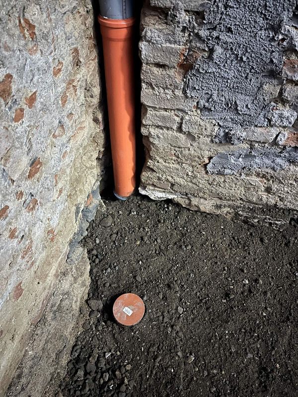 Oprava Komensk�ho s�n�