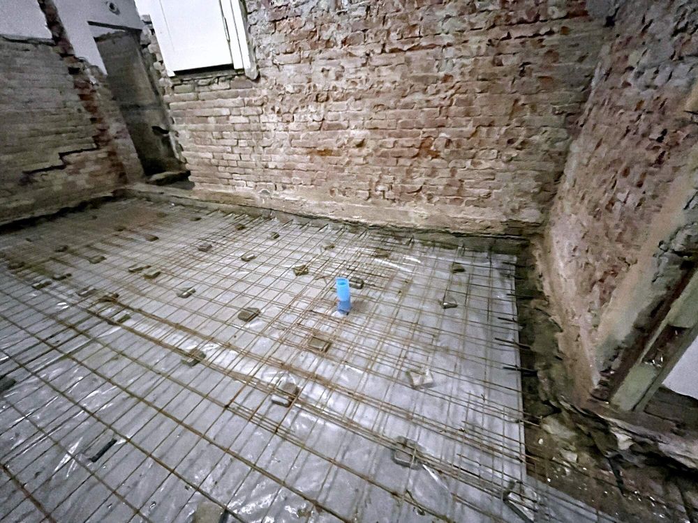 Oprava Komensk�ho s�n�