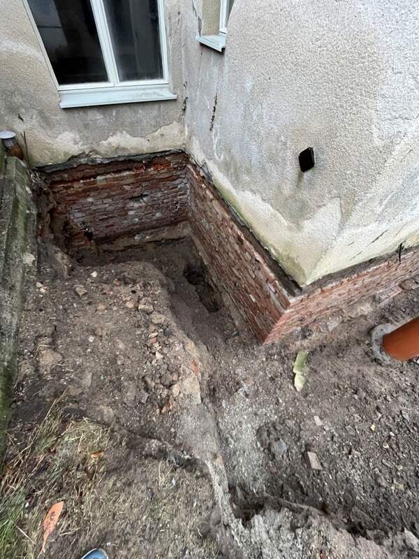 Oprava Komensk�ho s�n�