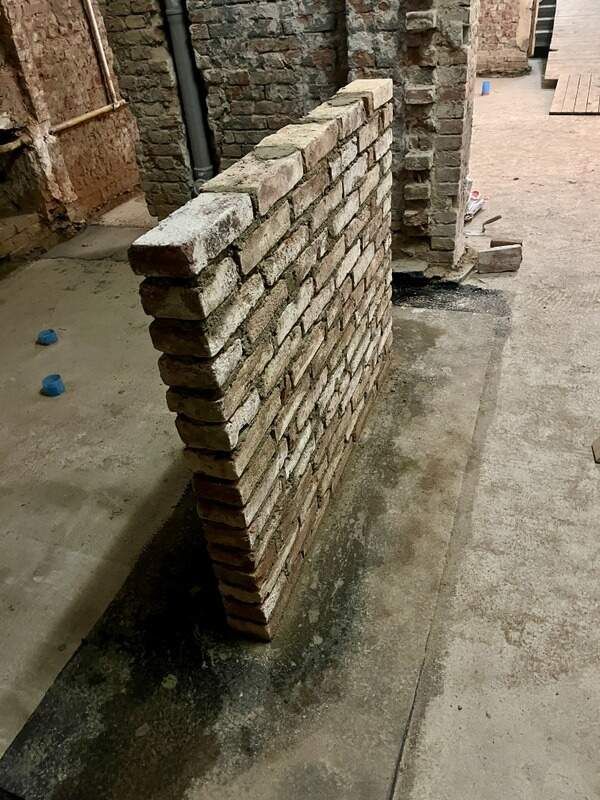 Oprava Komensk�ho s�n�