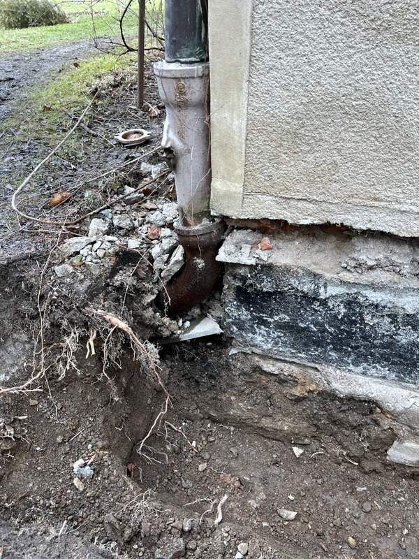 Oprava Komensk�ho s�n�