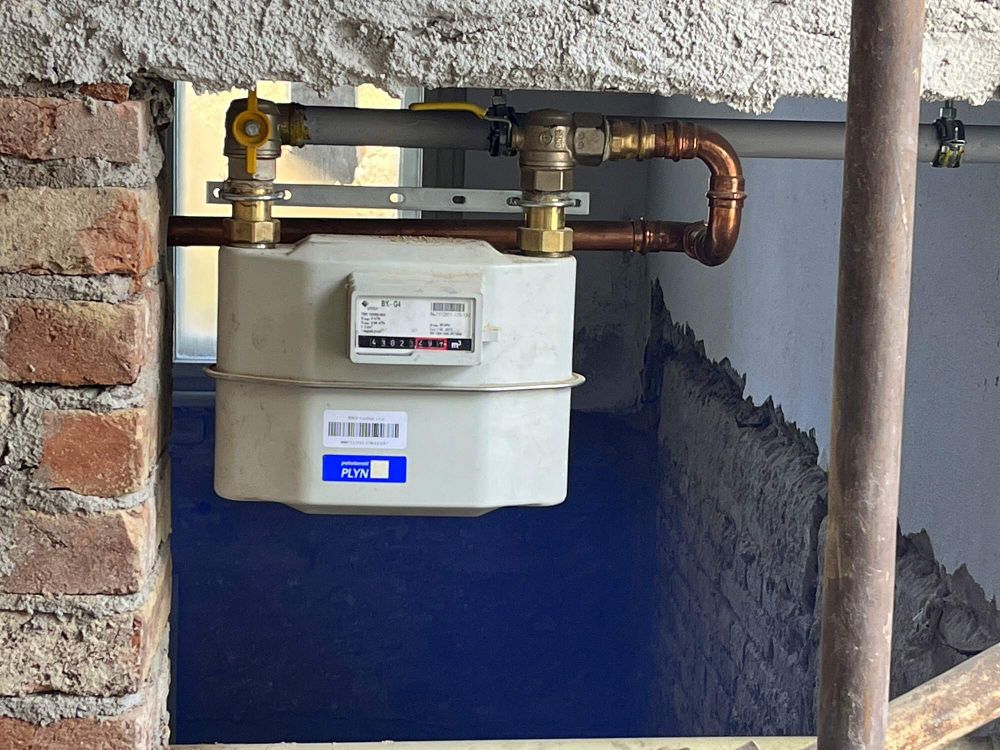 Oprava Komensk�ho s�n�