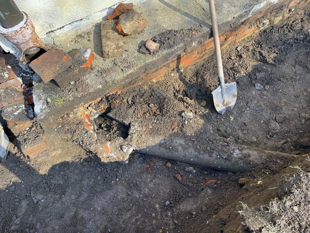 Oprava Komensk�ho s�n�