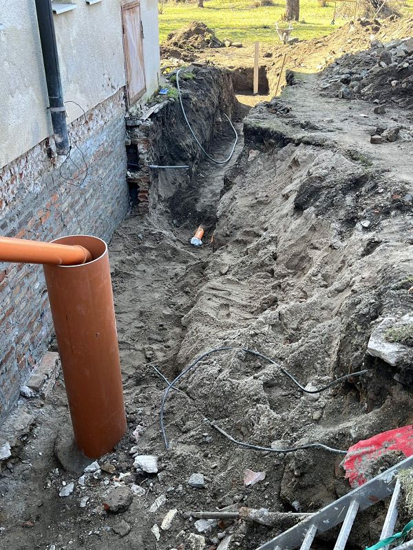 Oprava Komensk�ho s�n�