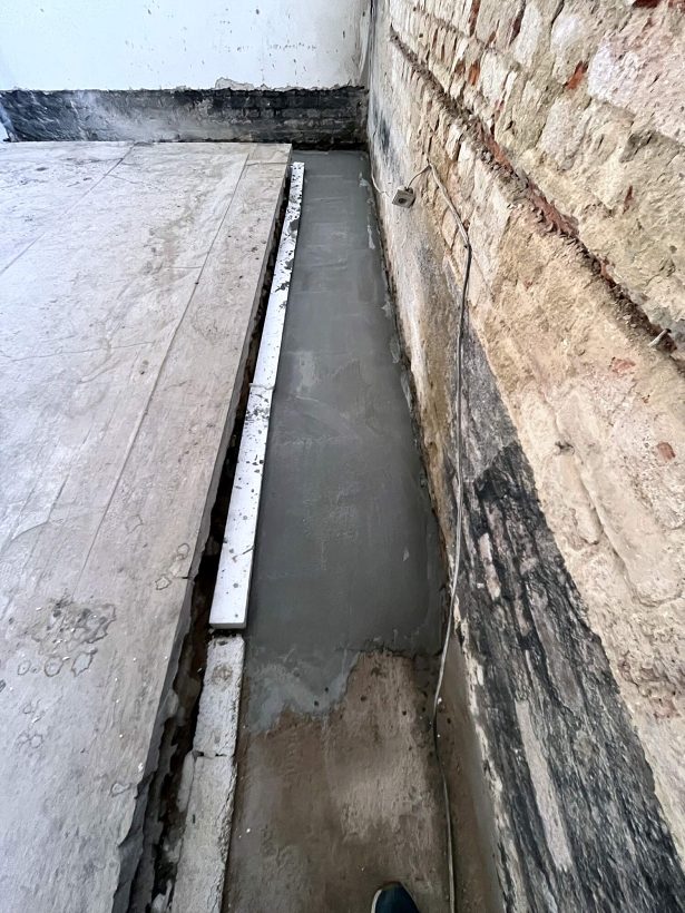 Oprava Komensk�ho s�n�