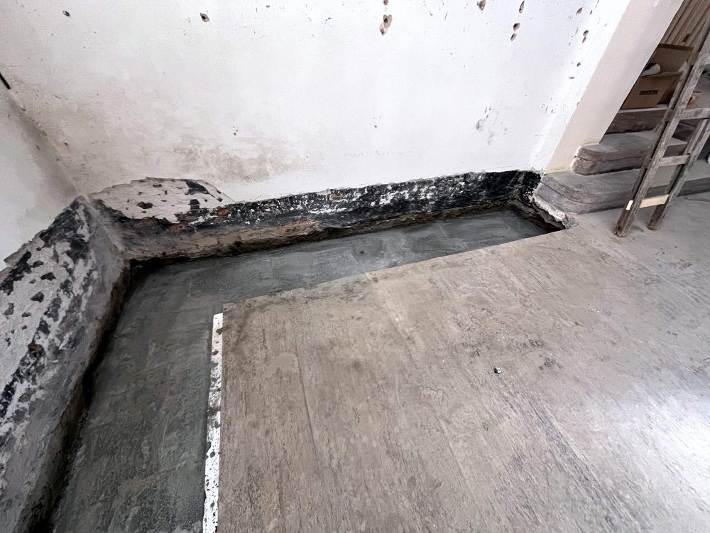 Oprava Komensk�ho s�n�