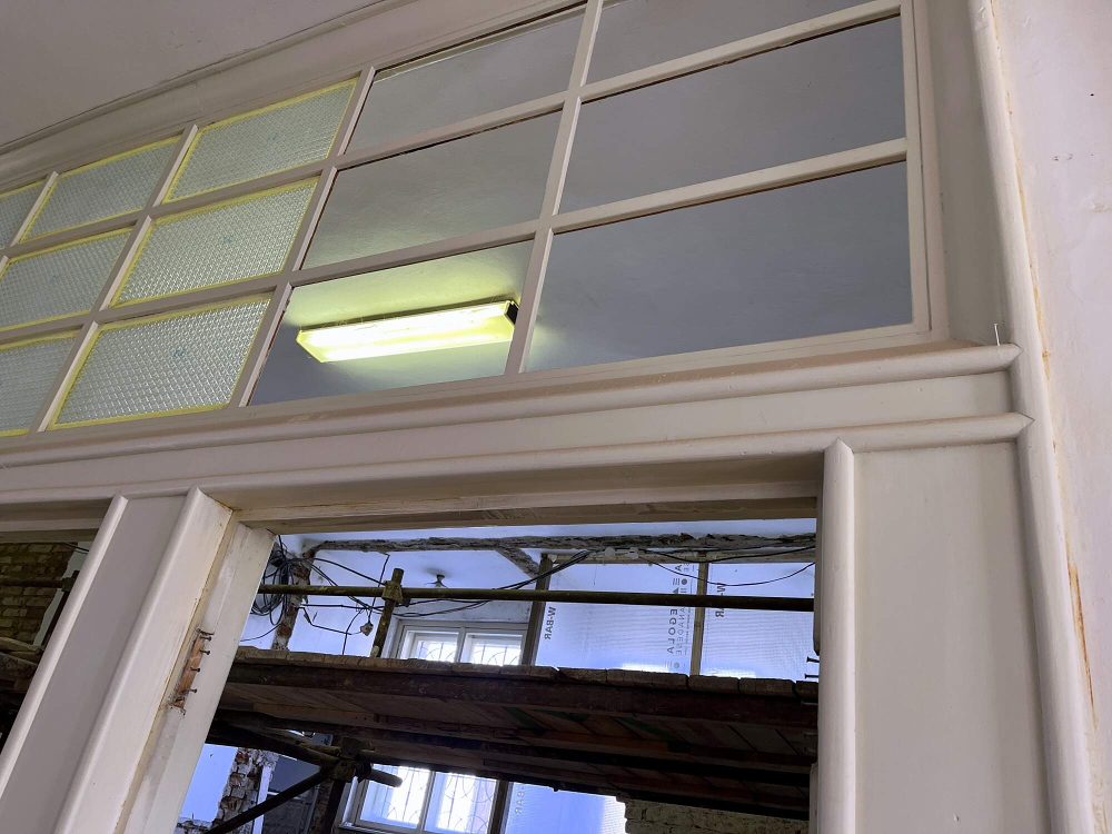 Oprava Komensk�ho s�n�