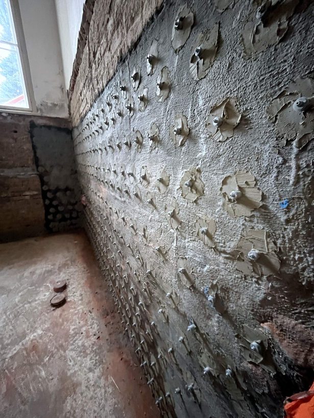 Oprava Komensk�ho s�n�