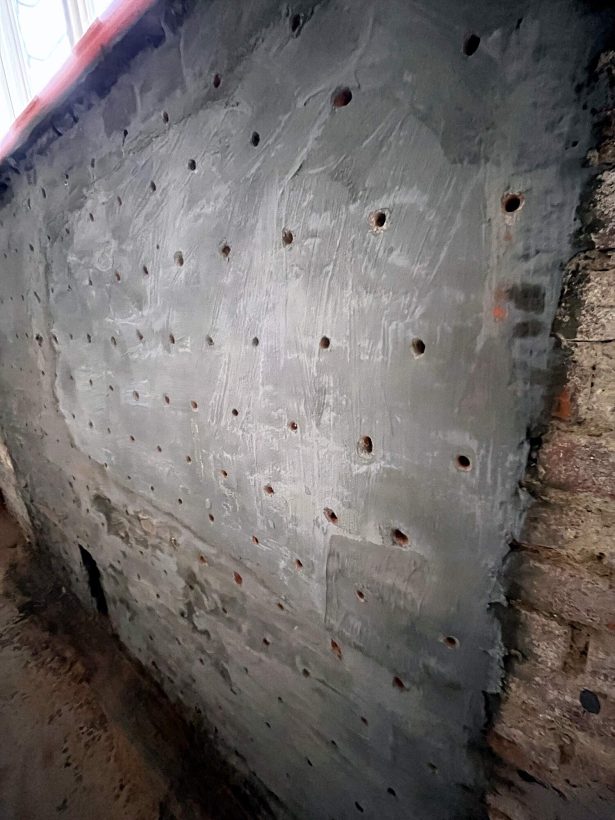 Oprava Komensk�ho s�n�