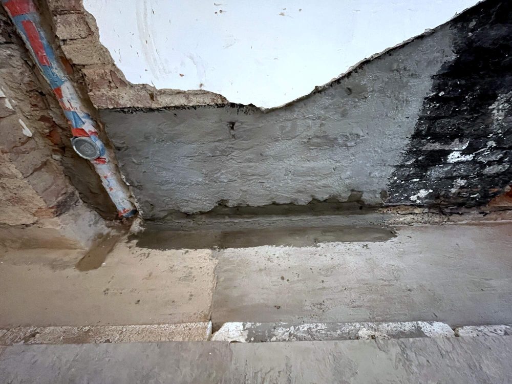 Oprava Komensk�ho s�n�