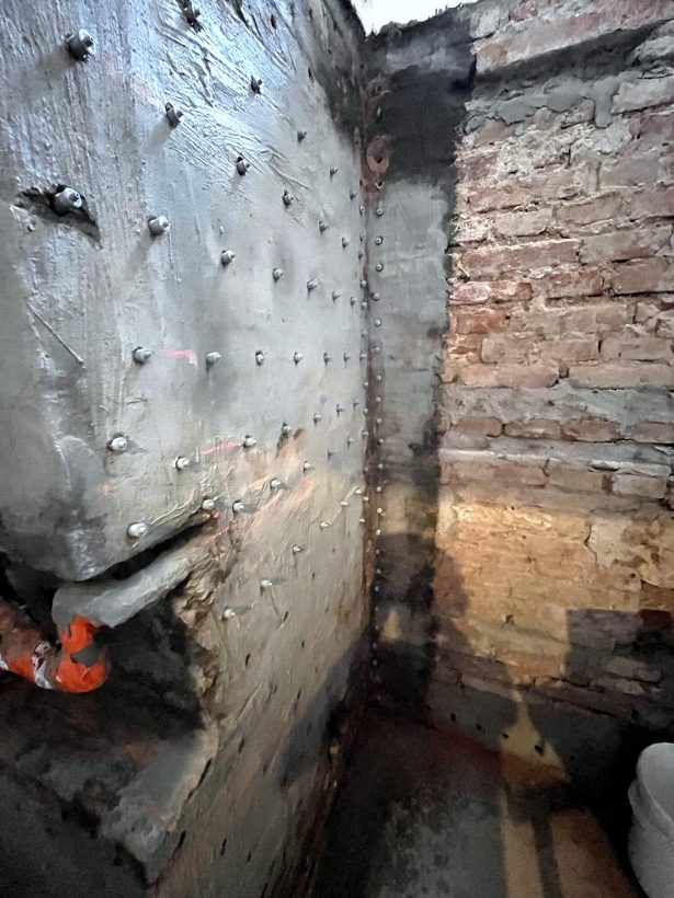 Oprava Komensk�ho s�n�