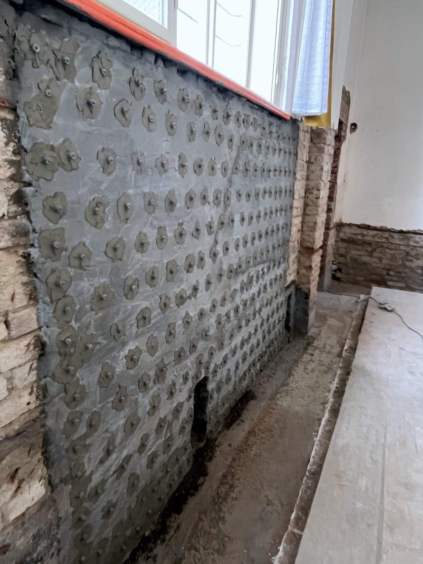 Oprava Komensk�ho s�n�