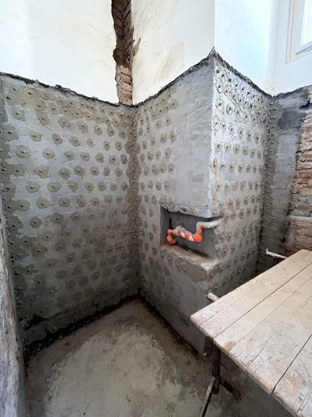 Oprava Komensk�ho s�n�