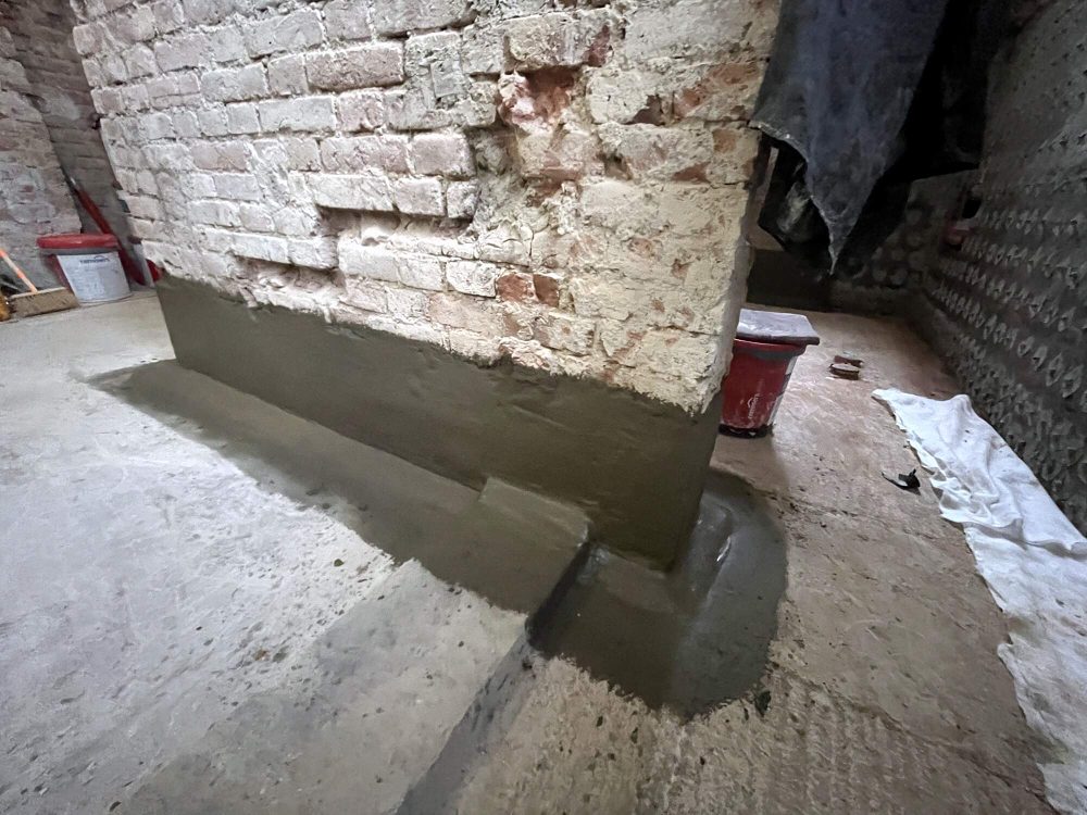 Oprava Komensk�ho s�n�