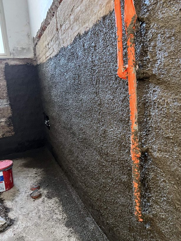 Oprava Komensk�ho s�n�