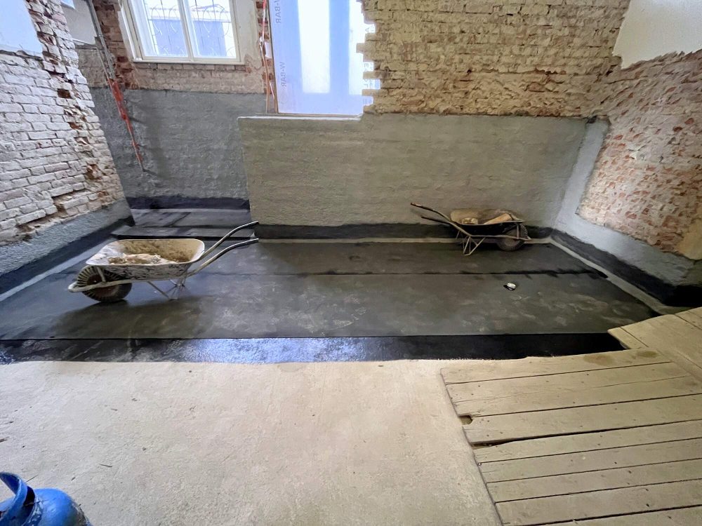 Oprava Komensk�ho s�n�