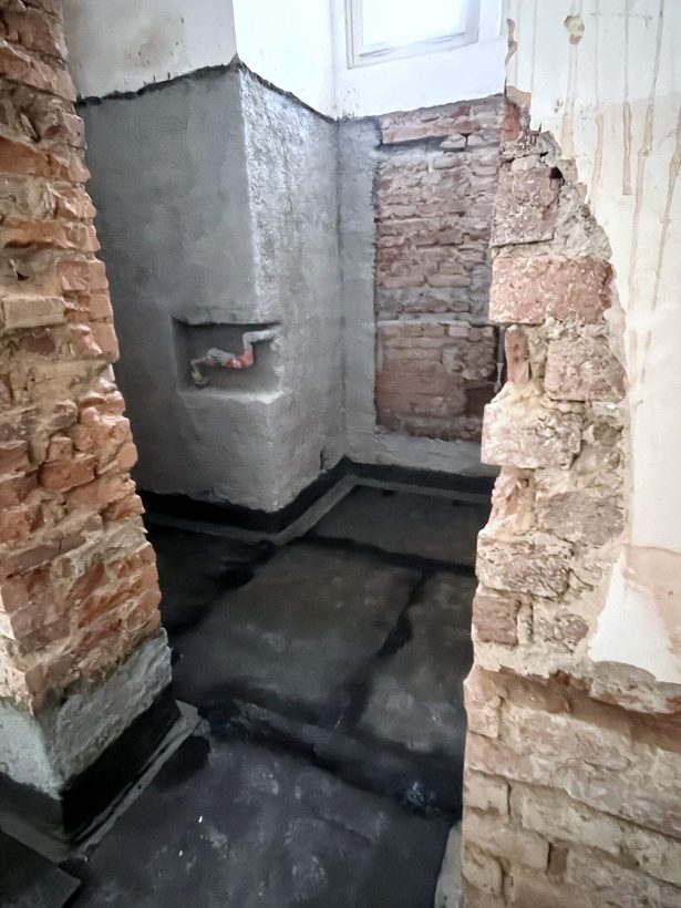 Oprava Komensk�ho s�n�