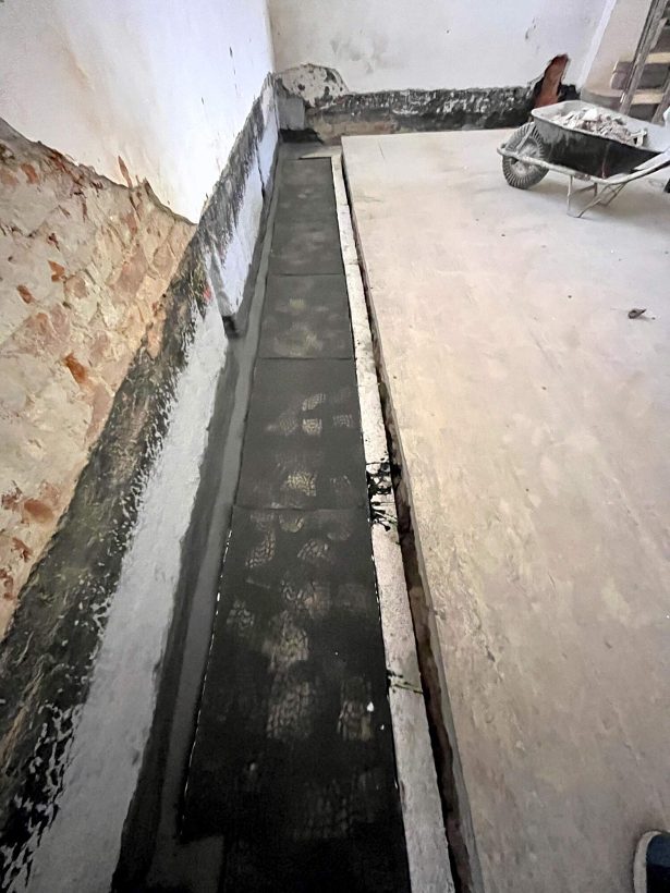 Oprava Komensk�ho s�n�