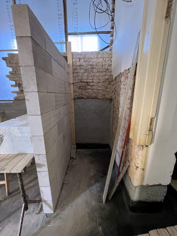 Oprava Komensk�ho s�n�