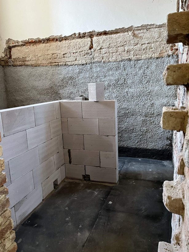 Oprava Komensk�ho s�n�