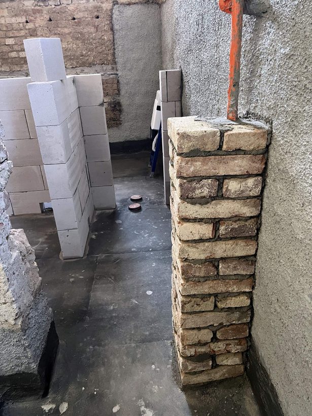 Oprava Komensk�ho s�n�